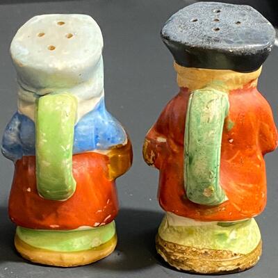 LOT 32: Collection of Vintage Figure Salt & Pepper Shakers, Japan