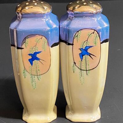 LOT 33: Vintage Lusterware Hand Painted Salt & Pepper Sets