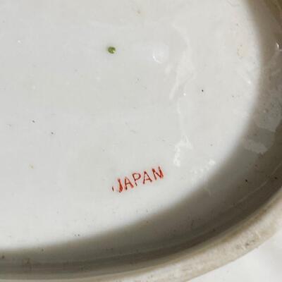 LOT 36: Japan Serving Dishes w/Handle