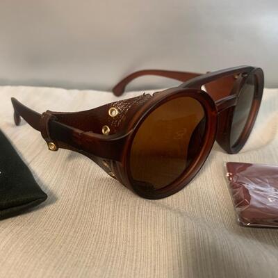 Feisedy Retro round steampunk sunglasses with leather