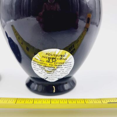 VINTAGE FENTON HAND PAINTED SILVER POPPIES BLACK GLASS GINGER JAR - SIGNED