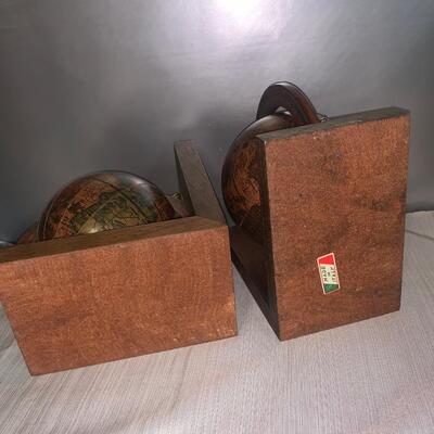 Globe bookends made in Italy