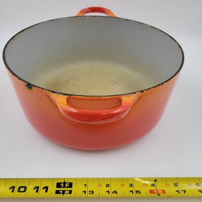 VINTAGE ENAMEL CAST IRON ORANGE LE CREUSET DUTCH OVEN