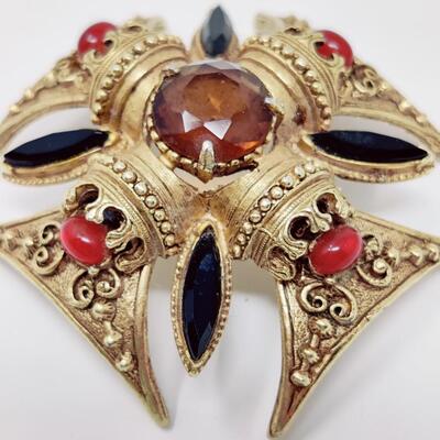 VINTAGE FLORENZA MALTESE CROSS BROOCH