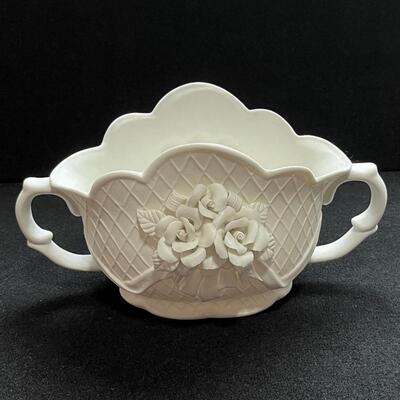 JADE COLLECTION ~ Ivory Ceramic Basket