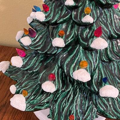 Vintage Ceramic Lighted Snow Tipped Christmas Tree ~ *Read Details