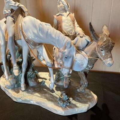 Large Porcelain Don Quixote Table Sculpture Signed Jose Lladro Spain in 1980