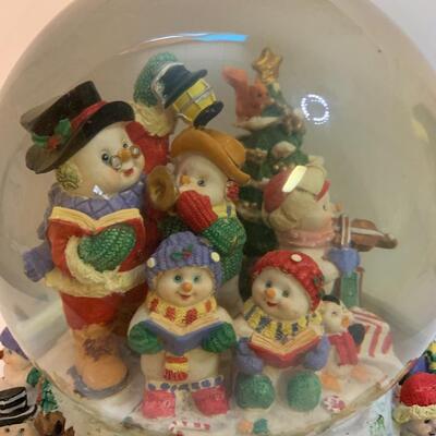 Large Musical Snowglobe â€œLet it snowâ€ - 8â€ wide x 8â€ high x 7â€ deep approx
