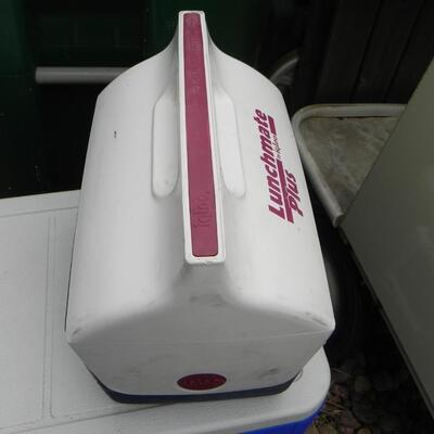 COLEMAN CHEST COOLER AND LUNCHMATE PLUS