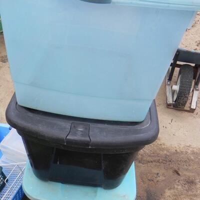 STORAGE CONTAINERS