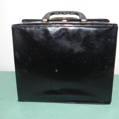 VINTAGE 1963 ALADDIN SHARY LEWIS LUNCHBOX WITH THERMOS & TAGS