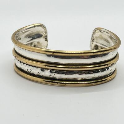 LOT 69: Sterling Silver & Goldfill Two-Tone Southwestern Cuff Bracelet and Matching Earrings - RAL (Rolf & Andrea  Ludden)