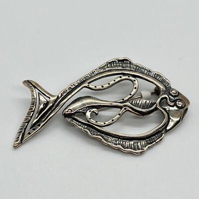LOT 73: New Judy Gum Sterling Silver Brooch