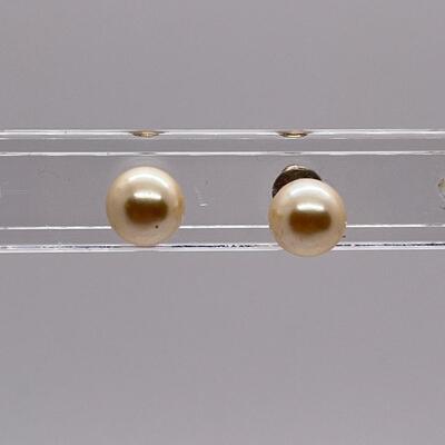 LOT 84:Beaded Bracelet (8") & Faux Pearl Pierced Earrings