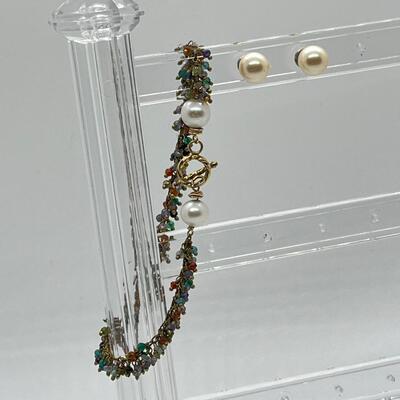 LOT 84:Beaded Bracelet (8") & Faux Pearl Pierced Earrings
