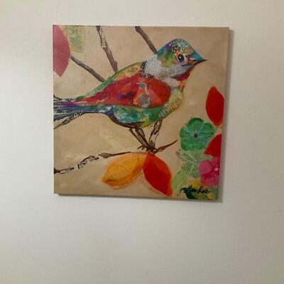 2 colorful bird canvas art