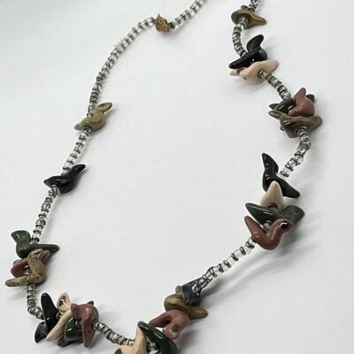 LOT 87: Handcrafted Glazed Ceramic Pottery Beaded Native American Fetish Necklace (22")
