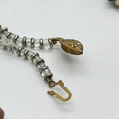 LOT 87: Handcrafted Glazed Ceramic Pottery Beaded Native American Fetish Necklace (22")