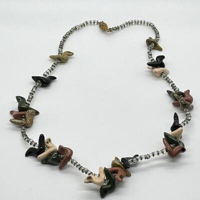 LOT 87: Handcrafted Glazed Ceramic Pottery Beaded Native American Fetish Necklace (22")