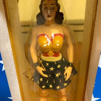 WONDER WOMAN TOY