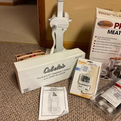 Cabelaâ€™s Meat processing items LIKE NEW