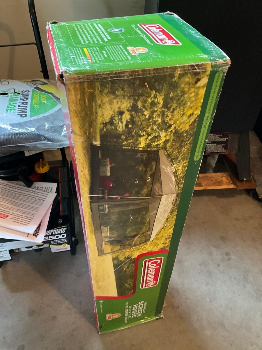 Coleman screen house