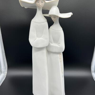 Hand Signed by Lladro Brother Design 4611 of 2 Nuns Wearing White