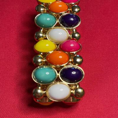 Multi-colored cabochon stretch bracelet