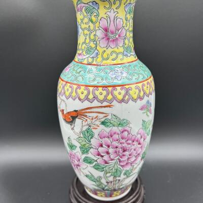 Beautiful Hand Painted Glazed Porcelain Vase with Red Chinese Stamp