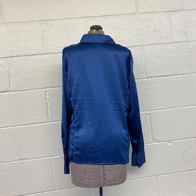 EAST 5TH - BEAUTIFUL WOMENâ€™S TOP - SIZE 14