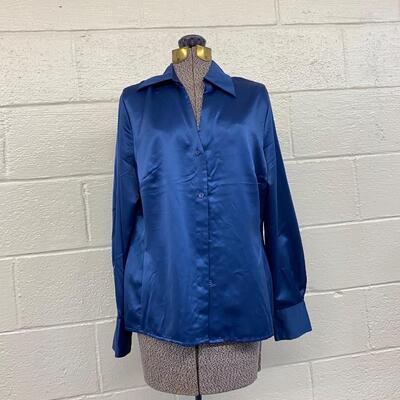 EAST 5TH - BEAUTIFUL WOMENâ€™S TOP - SIZE 14