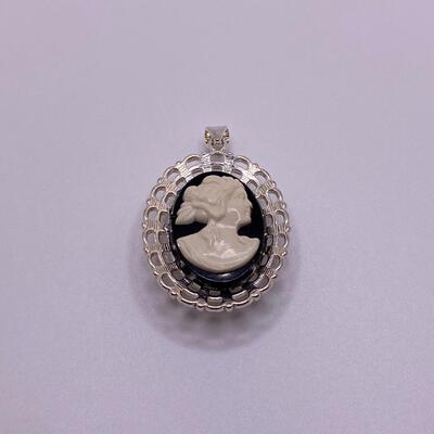 Silver Tone Double-Sided Cameo Pendant