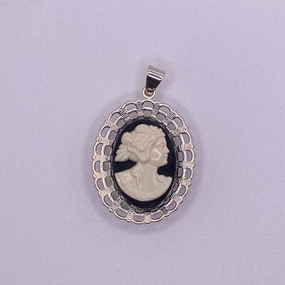 Silver Tone Double-Sided Cameo Pendant