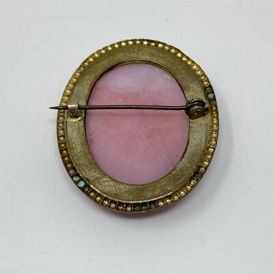 Antique Carved Shell Cameo Brooch