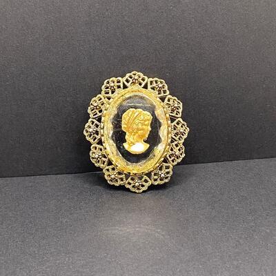 Large Glass Cameo Pendant