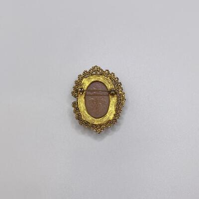 Vintage OmbrÃ© Colored Cameo Pin