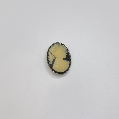 Vintage Black Cameo Pin