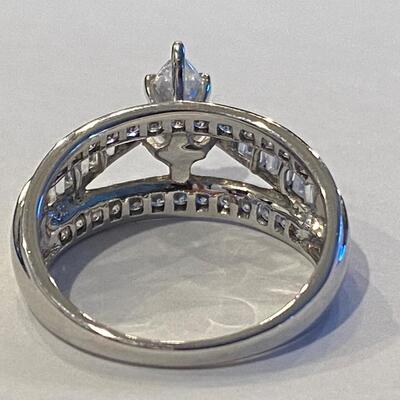 Ladies 10K White Gold Engagement Ring