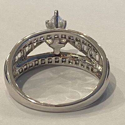 Ladies 10K White Gold Engagement Ring
