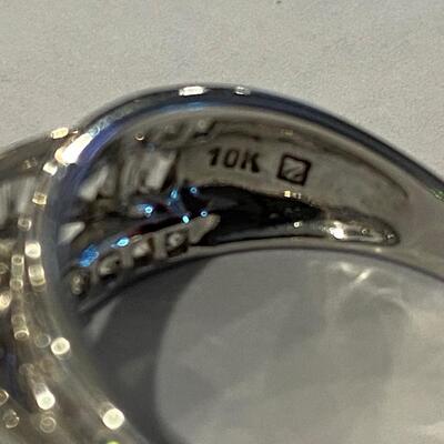 Ladies 10K White Gold Engagement Ring