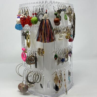 Small Lot of Vintage Earrings