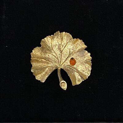 Vintage Signed Ledo 1962 Brushed Gold Tone Leaf and Ladybug Brooch