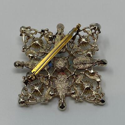 Vintage Large Sarah Coventry Pin/Brooch