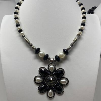 The Black and White Necklace Lot