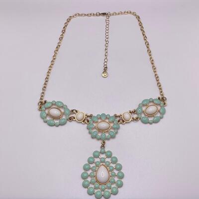 Vintage Floral Drop Pendant Necklace