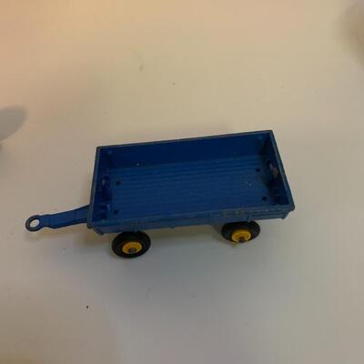 Vintage Lesney England Matchbox Series #39 Ford Tractor & #40 Hay Trailer - 6â€ long approx