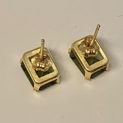 LOT 7: 14k 1.0g Peridot Emerald Cut Pierced Earrings