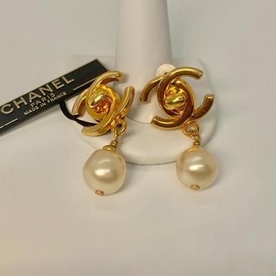 LOT 12:  Chanel Paris Made in France Big Bold Pearl Drop Clip on Earrings