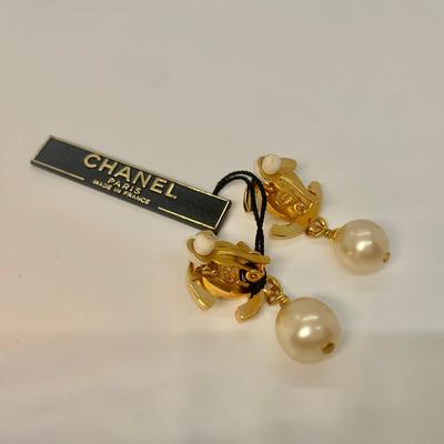LOT 12:  Chanel Paris Made in France Big Bold Pearl Drop Clip on Earrings