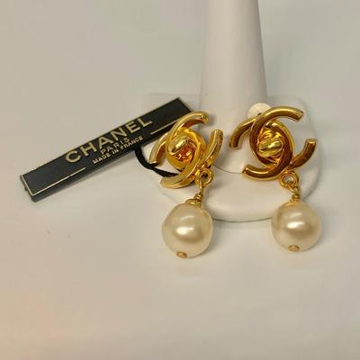 LOT 12:  Chanel Paris Made in France Big Bold Pearl Drop Clip on Earrings